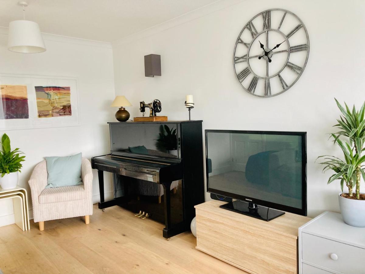 Welcoming Bungalow With Parking And Garden St Agnes  Extérieur photo