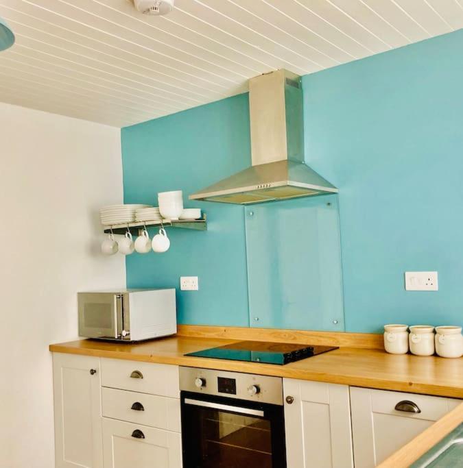 Welcoming Bungalow With Parking And Garden St Agnes  Extérieur photo