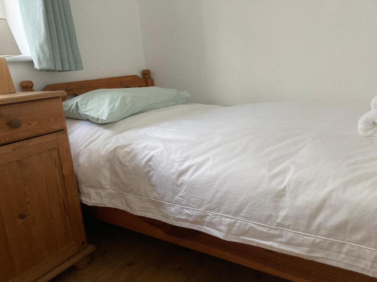 Welcoming Bungalow With Parking And Garden St Agnes  Extérieur photo